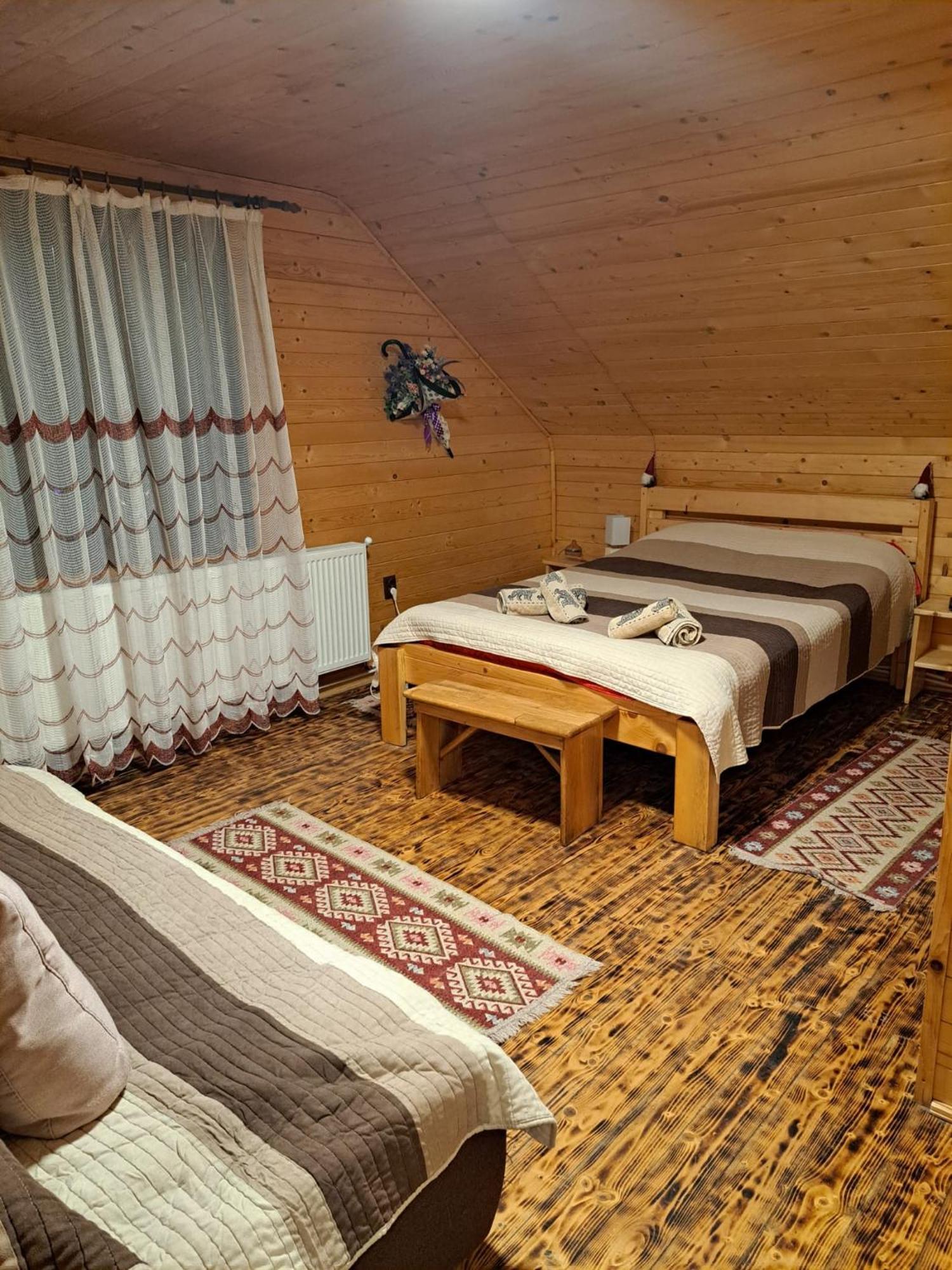 Cabana Alpha Baia Mare Ngoại thất bức ảnh